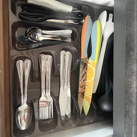 Oeko Budget Hausboot Retreat Mondschein Botel *