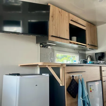 Oeko Budget Hausboot Retreat Mondschein Tekne *