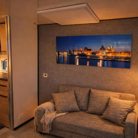 öko Budget Hausboot Retreat Mondschein Stralsund